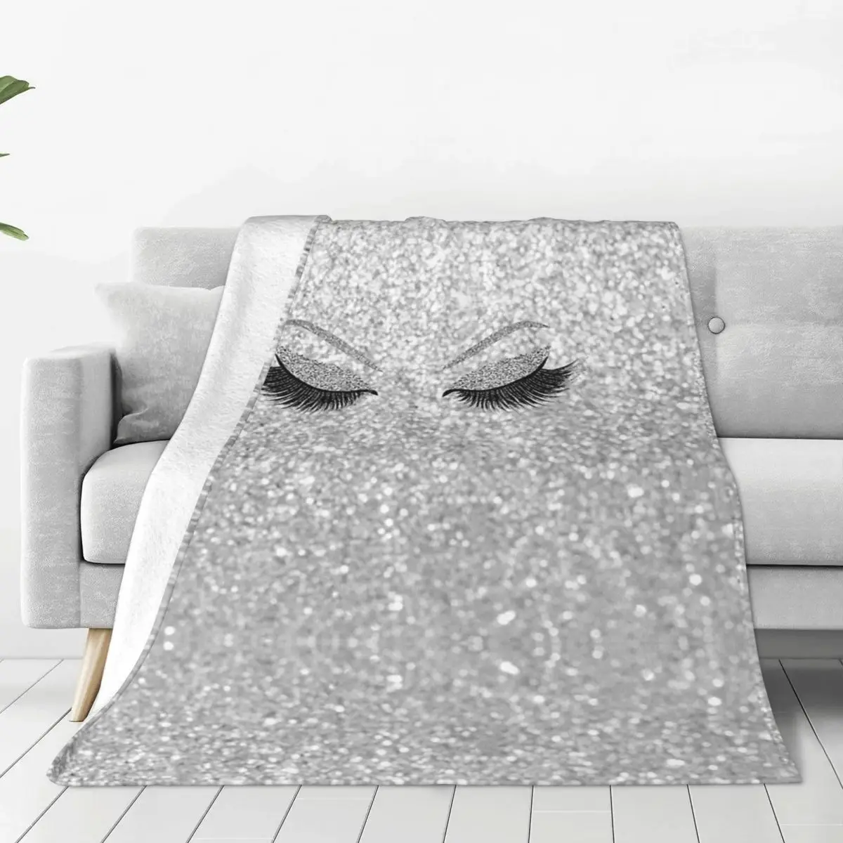 

Glitter Eyelash Flannel Blankets Eye Lash Gold Eyelash Funny Throw Blankets for Home 125*100cm Rug Piece