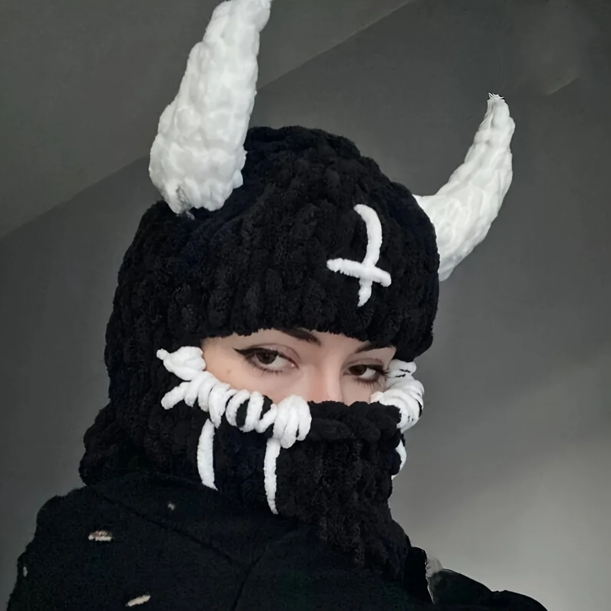 Модная крутая бархатная маска - вязаная плюшевая шапка ручной работы на осень и зиму - красивая маска с рогом, головной убор для вечеринки, Хэллоуина