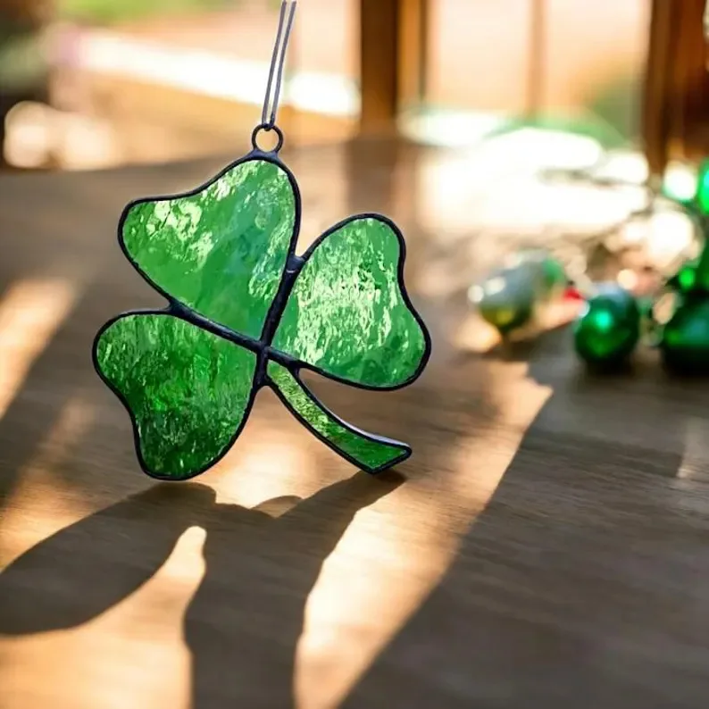 Stained Glass Pastoral Four-leaf Clover Pendant Sun Catcher Pendant Pendant Garden Decorative Plant Customization