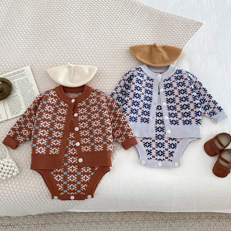 

2024 New Autumn Infant Baby Girls Knitted Clothing Suit Long Sleeved Knitted Cardigan+Jumpsuit Children Knitted Clothes Set