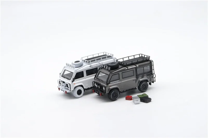 Master 1:64 LandRover Defender Van Snow White /Matte grey w/Roofrack & Accessories Diecast Model Car