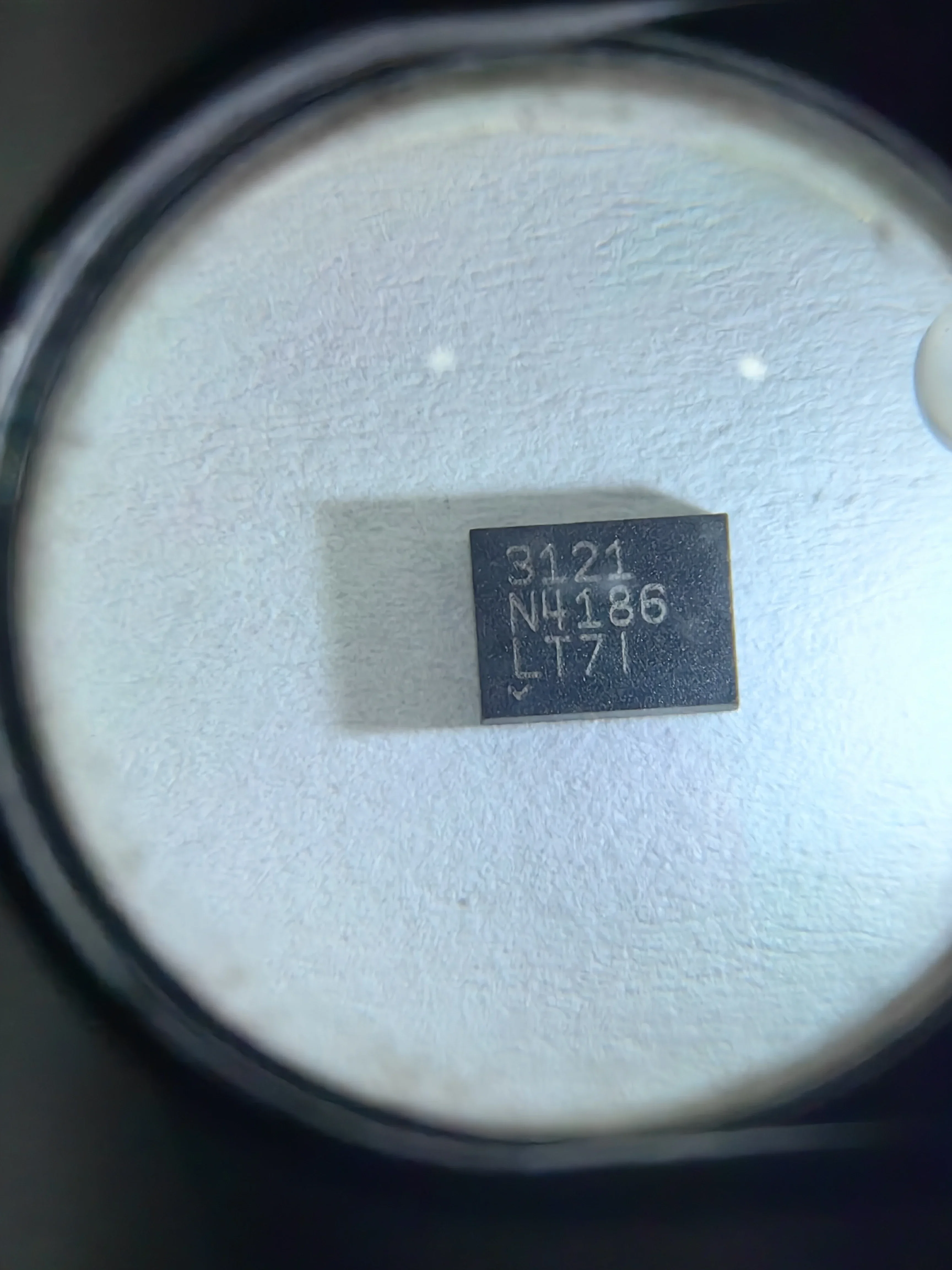 LTC3121EDE LTC3121IDE LTC3121 - 15V, 1.5A Synchronous Step-Up DC/DC Converter with Output Disconnect