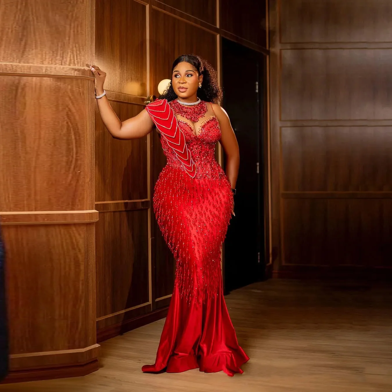 

Luxury Full Embellishment Beaded Red Long Prom Dresses Mermaid Party Gowns Aso Ebi Evening Dress Ruched Sleeveless