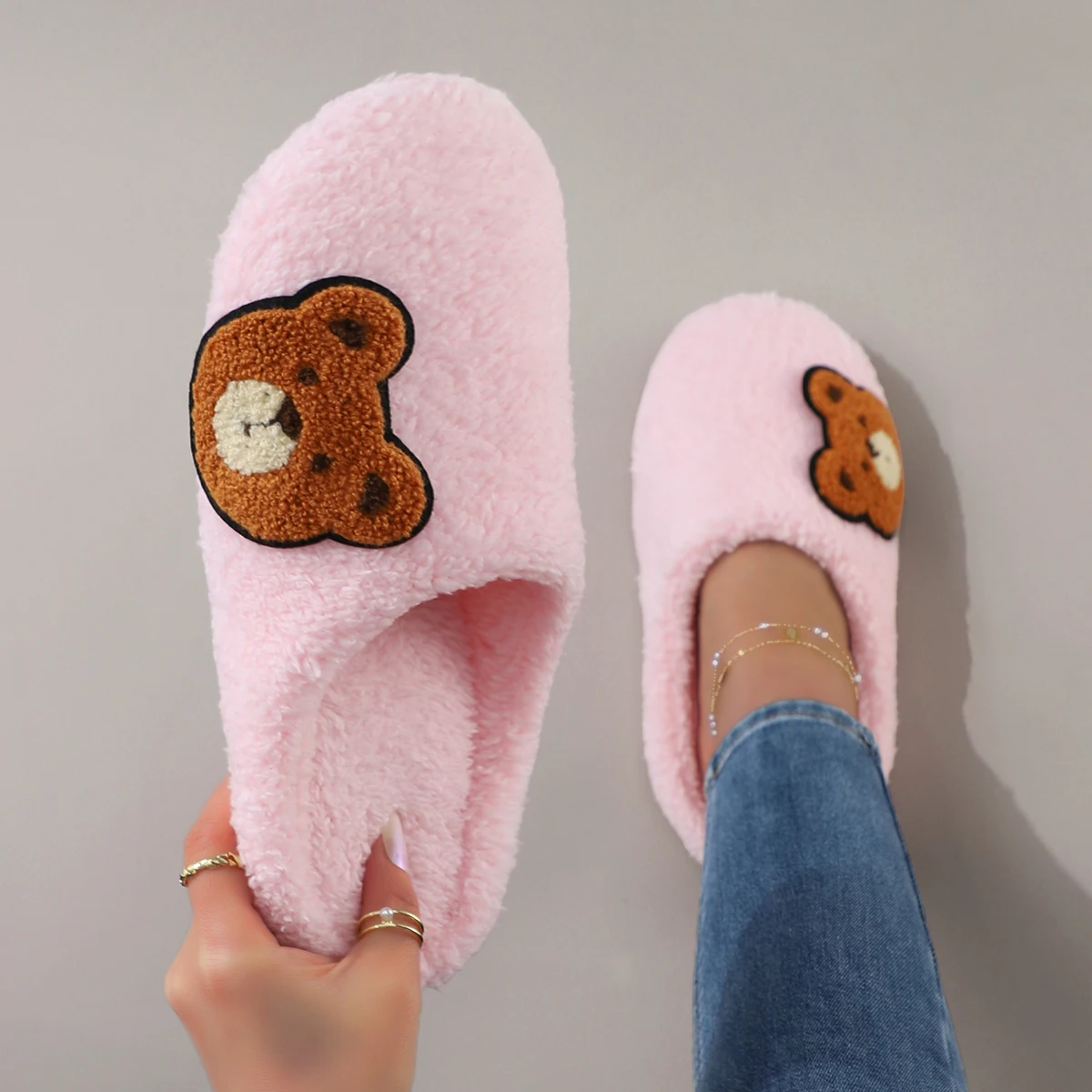 Cute Cartoon Embroidered Bear  - Women Shoes Winter 评论和价格