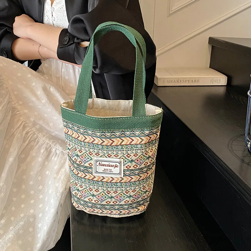 1Pc High-End Niche Handmade Handbag New Style Basket Lunch Bag Office Worker Handbag with a Sense of Sophistication Niche Handmade Handbag New Style Basket Lunch Bag Office Worker Lunch Bag Wholesale Lunch Box Bag