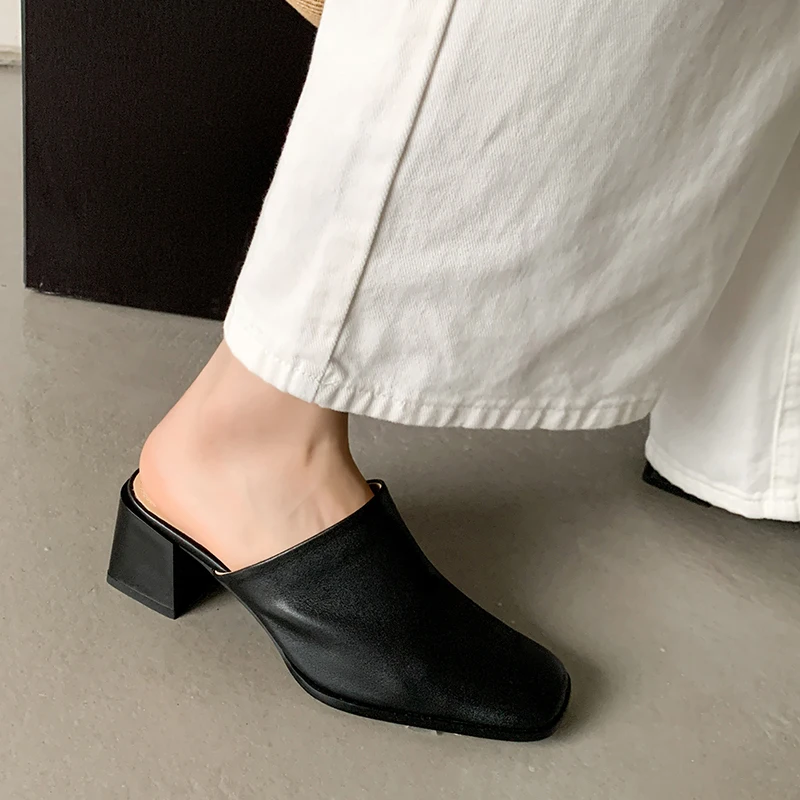 2024 Summer Women Shoes Square Toe Square Heel Slippers Fashion Cowhide Leather Shoes for Women Casual Mules for Women Sandals