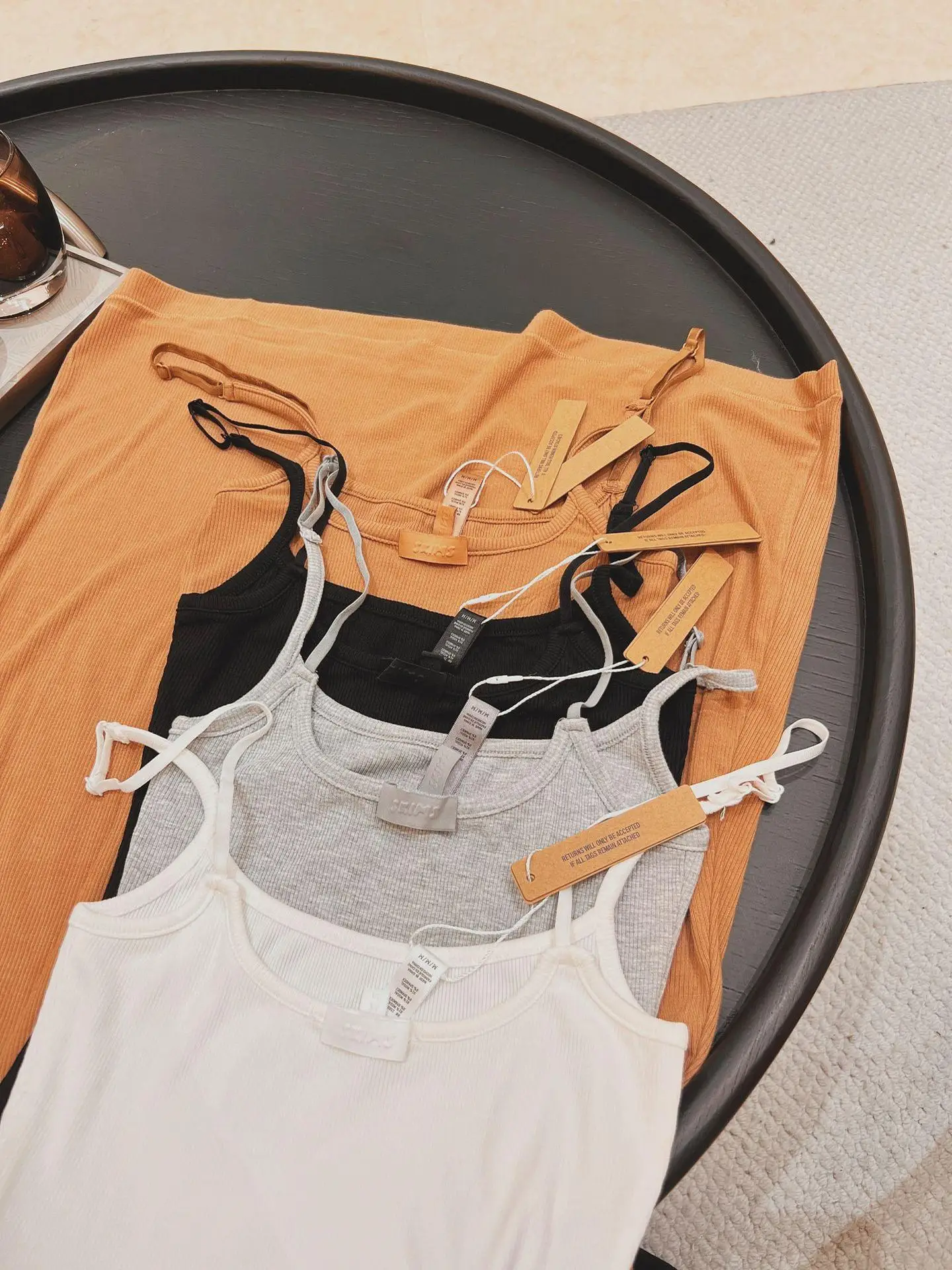 

Kardaian женское длинное утягивающее платье на бретельках Pure Desire Sle весна-лето U-Neline No Sve