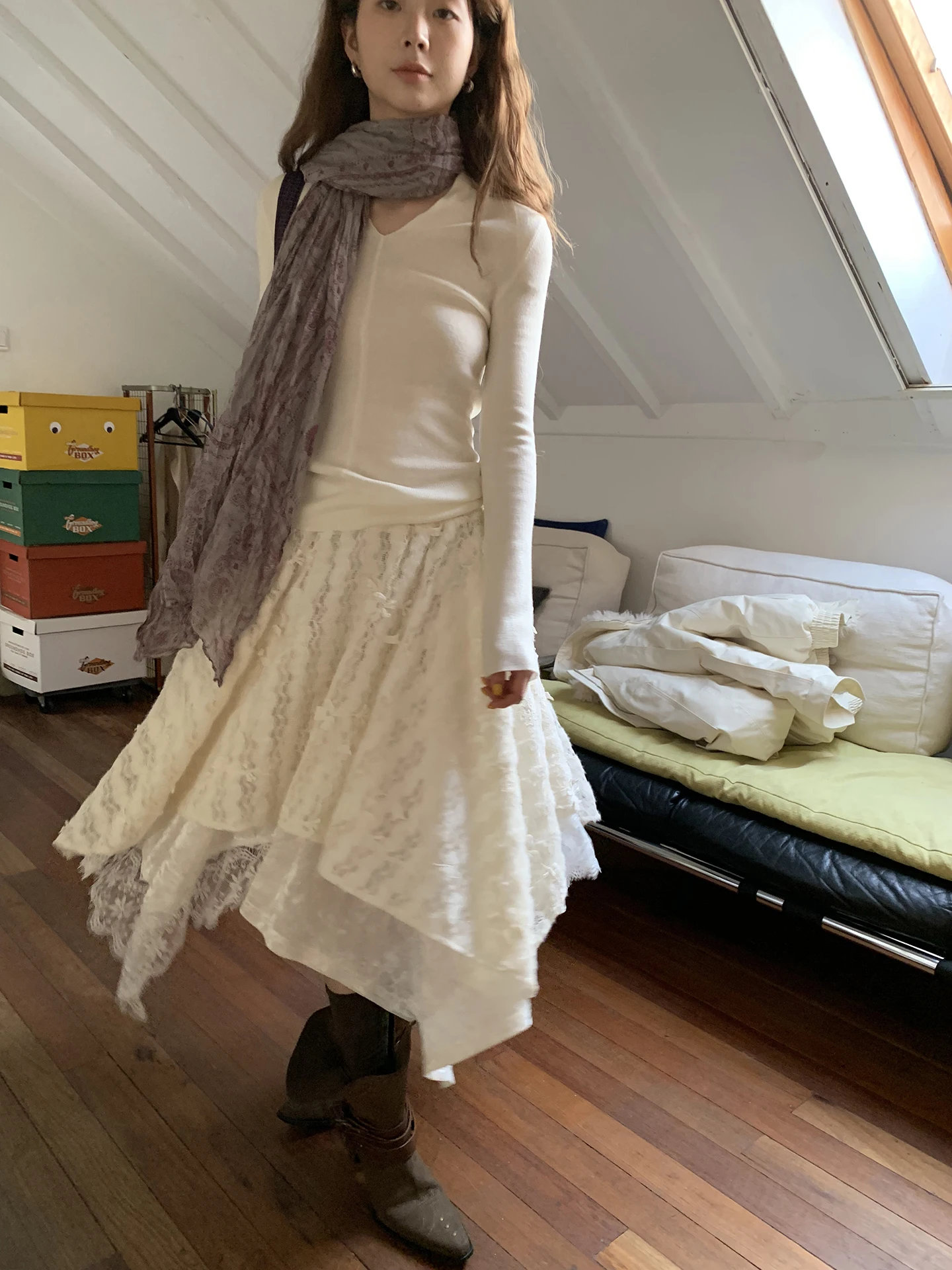 Red Celebri A-Line Midi Skirt Women's New 2025 Autumn Winter Irregular Lace Wrap Body Beautiful Skirt Commute Simple Sle