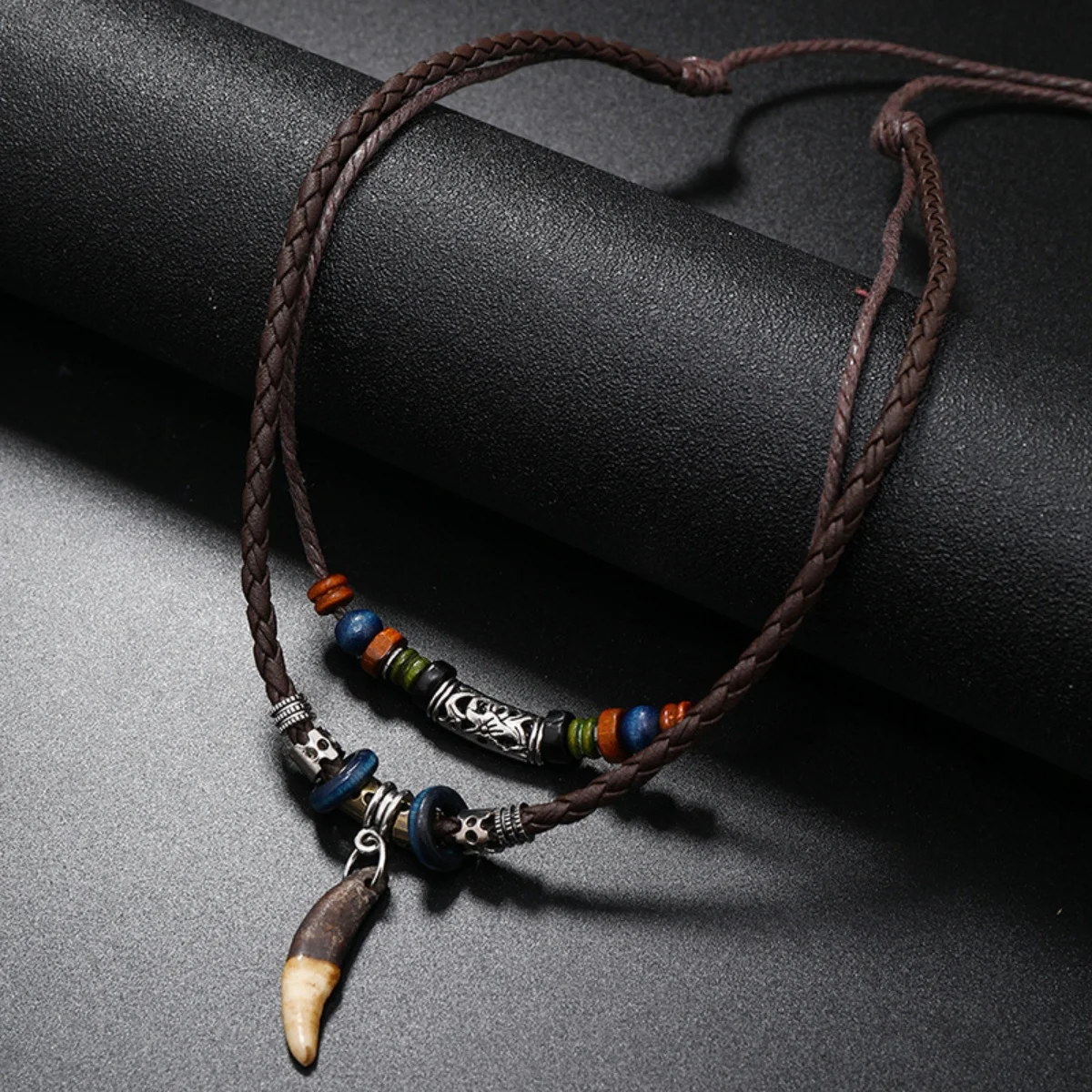 1pc Men\'s Fashionable Multi-Layer Personalized Wolf Tooth Woven Rope Necklace Suitable For Daily Wear, Outdoor Party Accessories