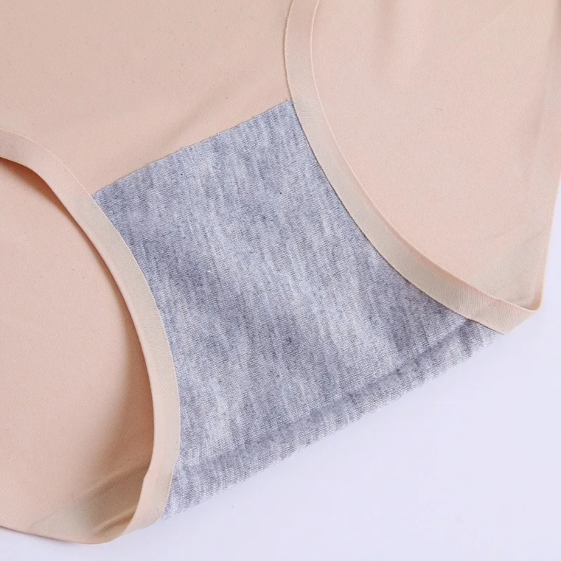 Women Seamless Underwear Large Size Panties Silk Satin Sexy Lingerie Breathable Comfort Briefs Skin-Friendly Underpants Panties