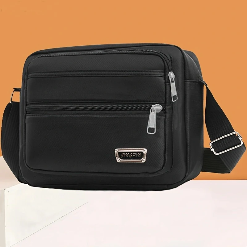 

Neutral style bags are suitable for daily commuting and office use. They are fashionable shoulder bags or handbags.