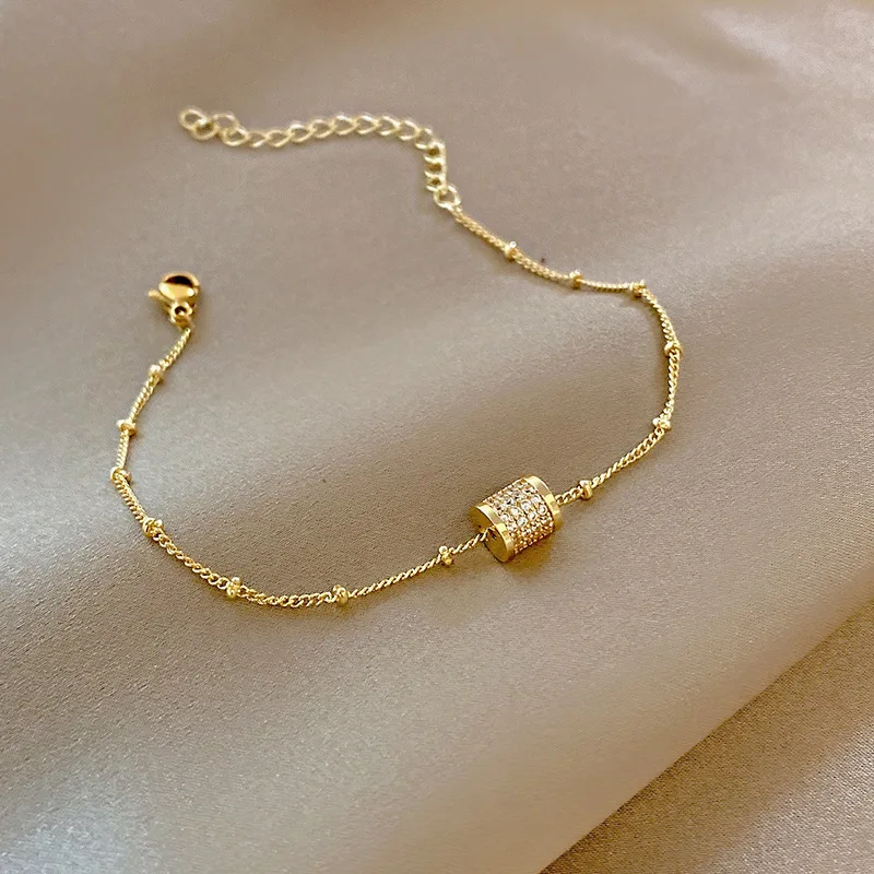 New Korean Pearl Bracelet For Women Butterfly Round Flower Charm Gold Color Chain Bangle Girls Fashion Unusual Jewelry