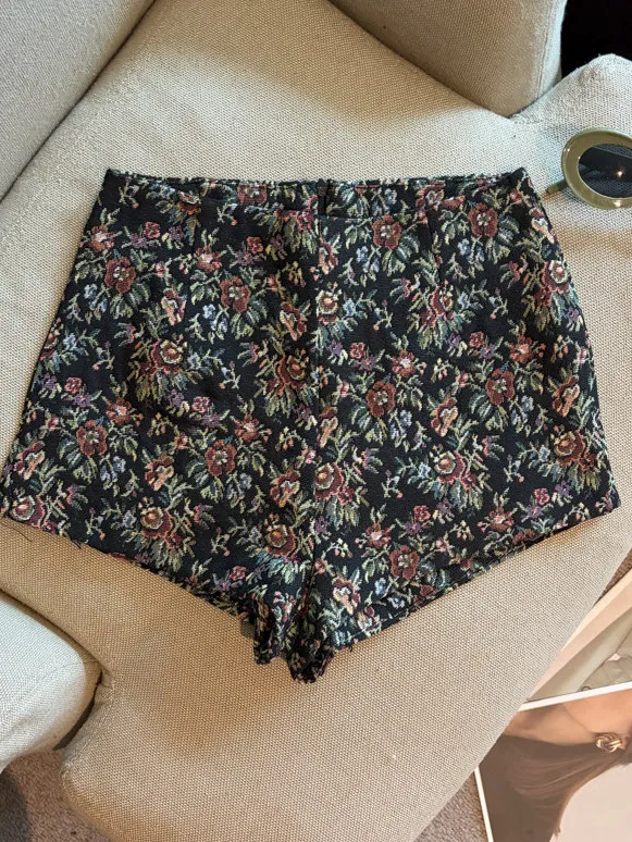 Slimming High Waist Short Pants Women's Fashionable Retro Embroidery Floral High Waist A-Line  Shorts Summer Trend
