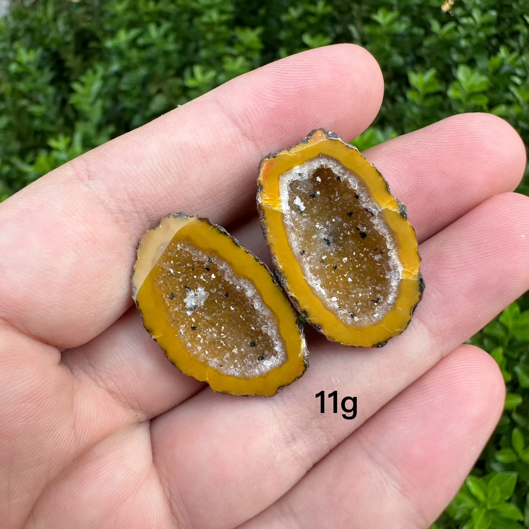 Natural Colorful Zhanguo Red Agate Geode Polished Onyx Quartz Crystal Reiki Healing Stone Gift Room Decor