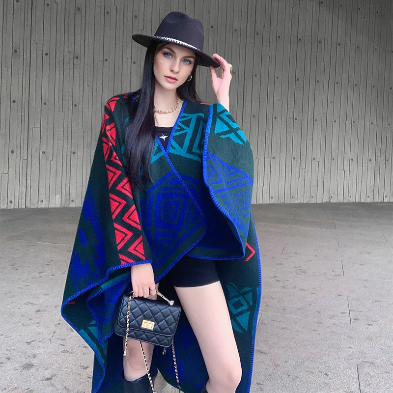 

Women's Oversized Knitted Poncho Ethnic Style Shawl with Contrast Binding And Fringe Tribal Geometric Print Retro Color Block
