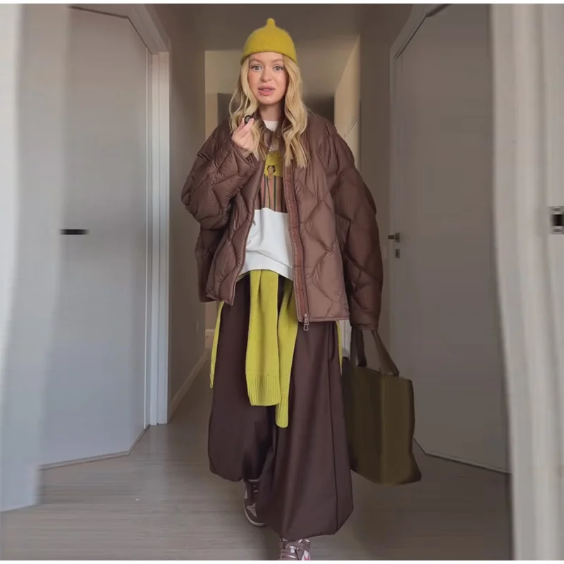 Diamond‑Quilted Short Puffer Jackets Women's Full Sleeves Round Neck Padded Coats 2026 New Ladies Winter Office Solid Outwear