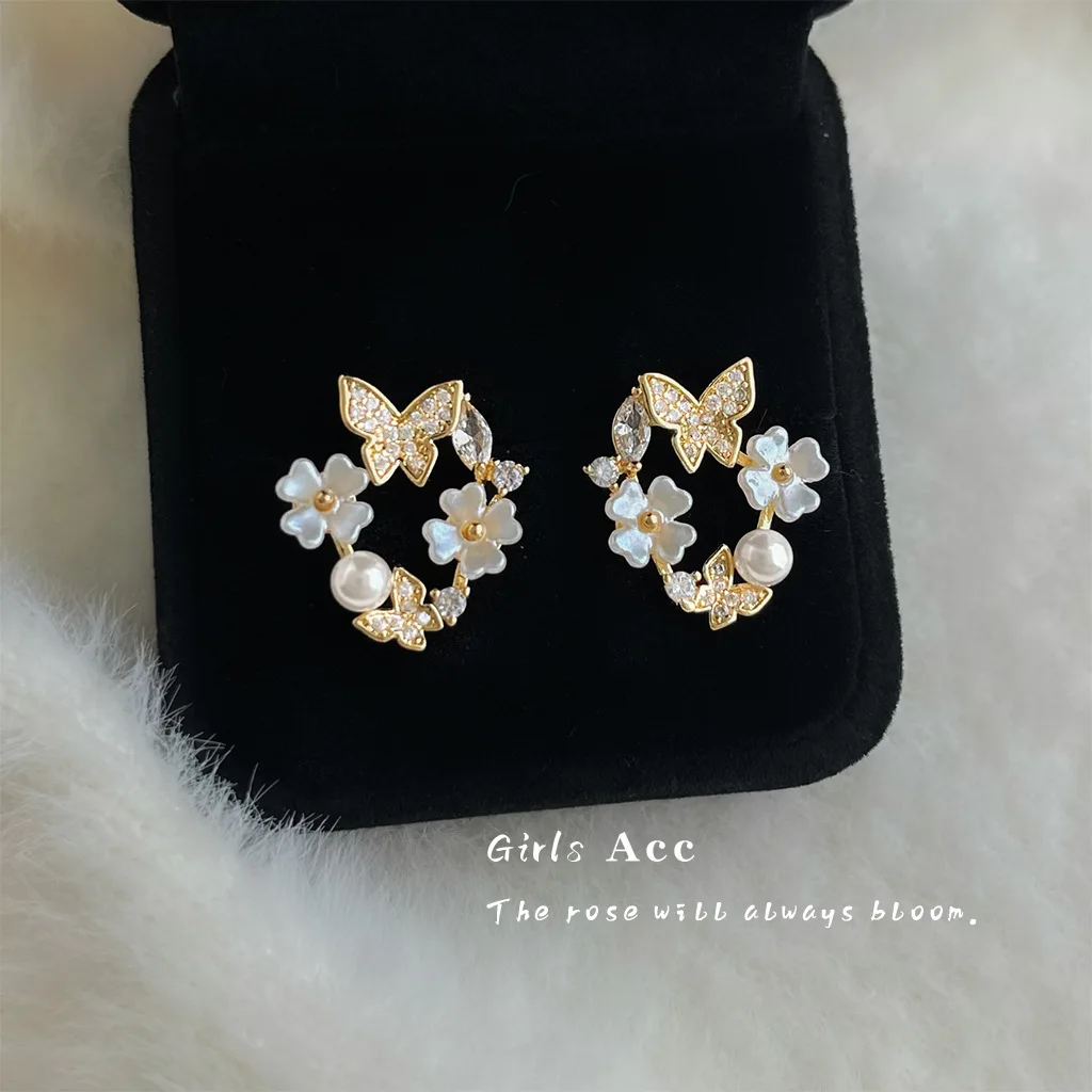

Hot High Quality Elegant Floral Butterfly Stud Earrings with Zircon and Pearl Geometric Cutout Design Wholesale Fashion Jewelry