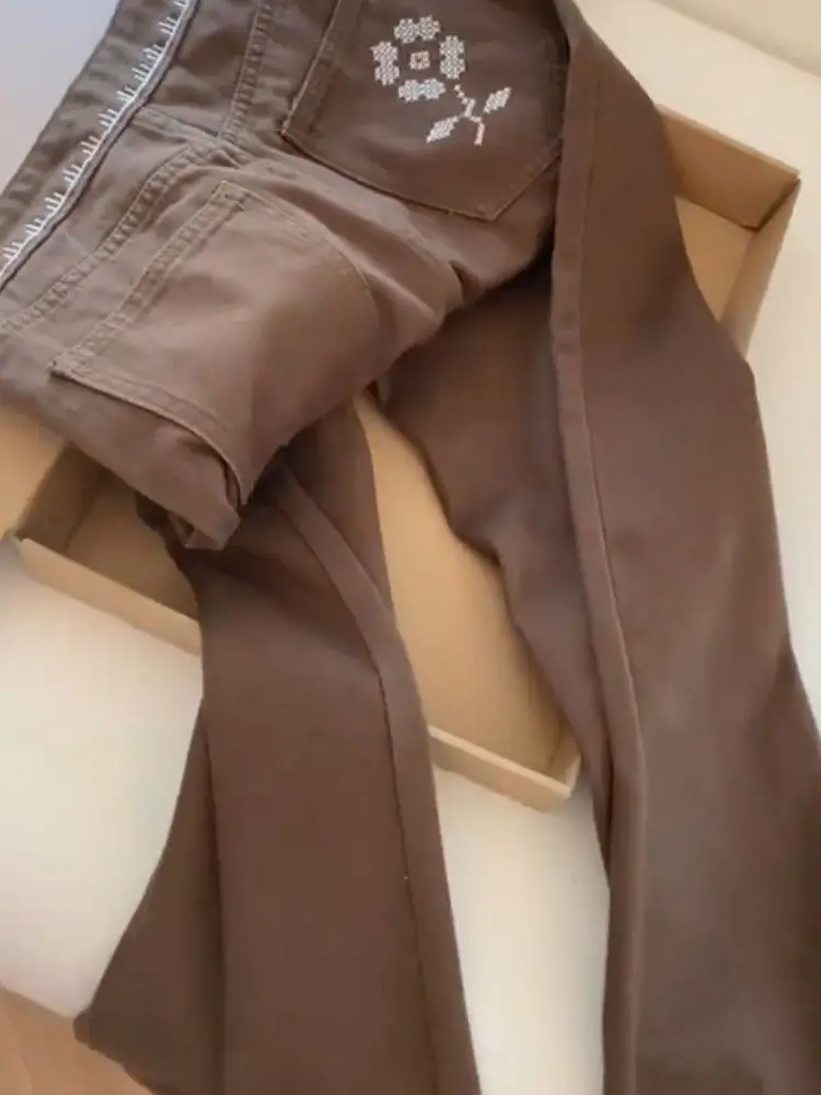 Brown Embroidered Jeans for Women 2026 New Floral Casual Micro Flared Pants American Retro Style High Waisted Denim Trousers