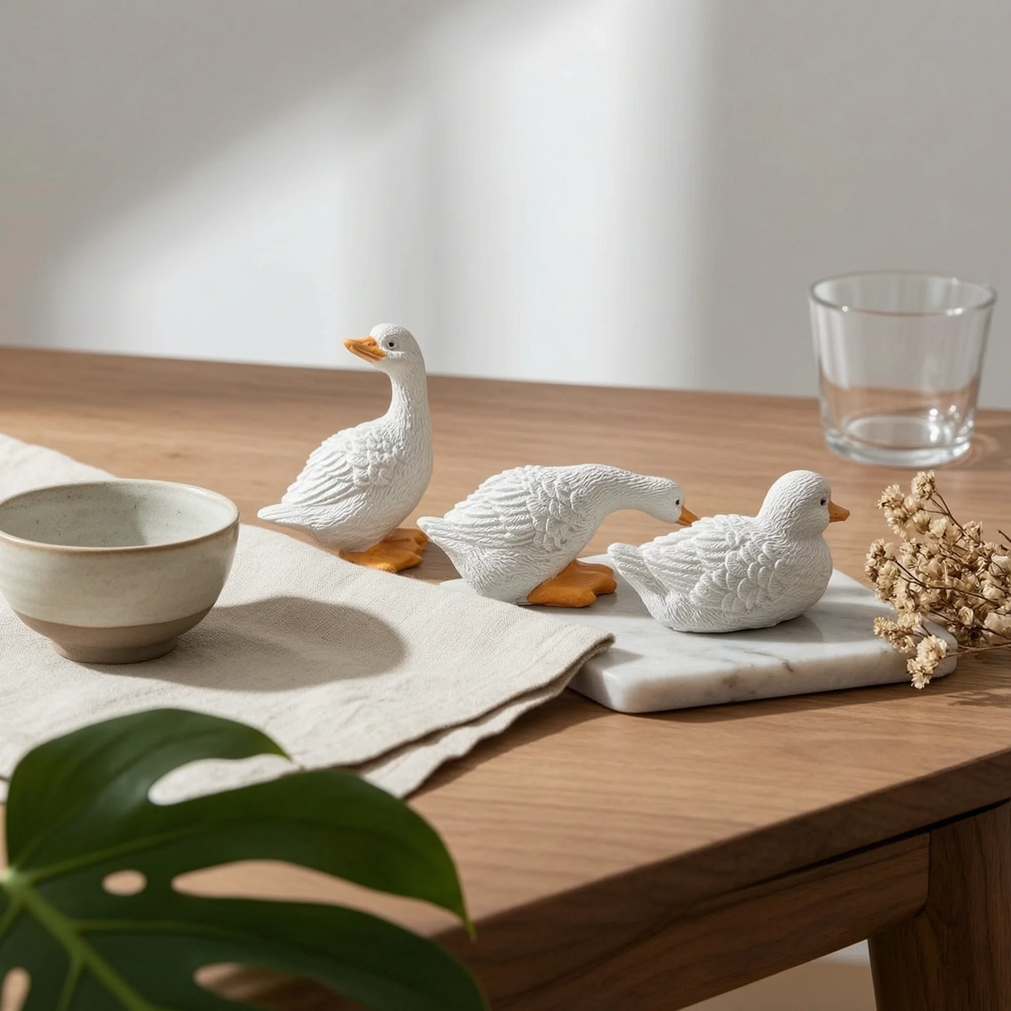 3 Pieces Resin Duck Statue Hand-Painted Duck Garden Ornament Weather-Resistant Water Feature Decor for Courtyard, Pond