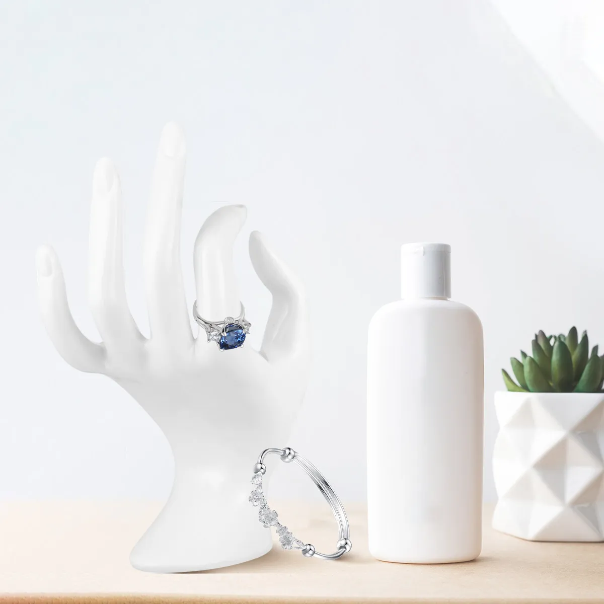 

Lightweight Plastic Ring Display Stand Hand Mold 3D Ok Gesture Jewelry Organizer for Home Travel Vendors Pink