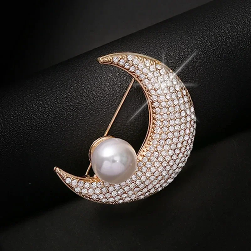 

High-End Moon Brooch Rhinestone Pearl Lapel Pin for Women Elegant Wedding Party Suit Collar Stylish Jewelry Gift Accessories 139
