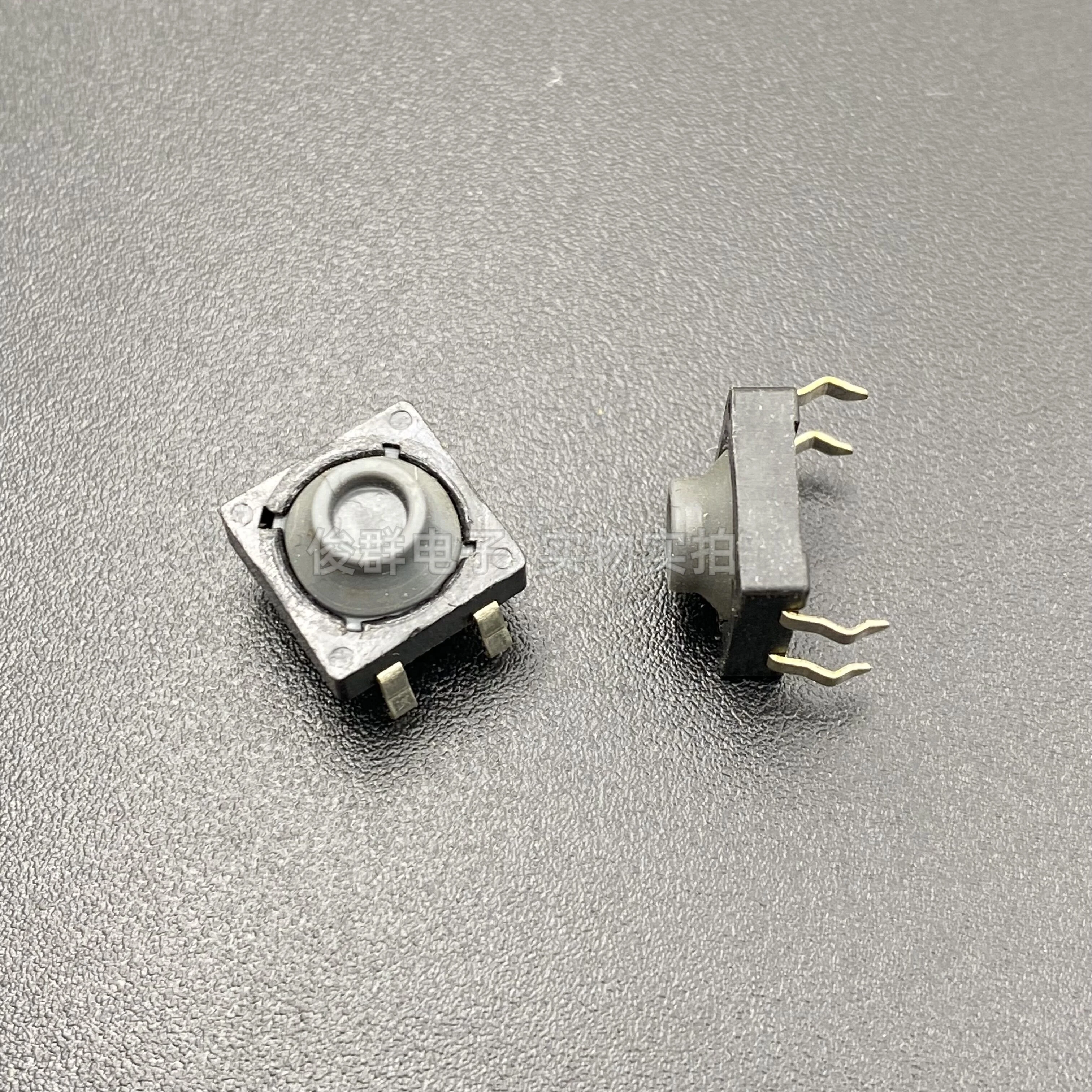 20pcs/original Japanese conductive silicone silent touch button switch soft rubber 4-foot waterproof and dustproof button 10*10*