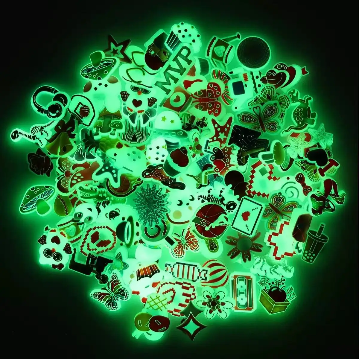 30/50 pezzi di ciondoli per scarpe bioluminescenti casuali per sandali, accessori decorativi per scarpe, spille per scarpe, ottimo regalo per uomini e