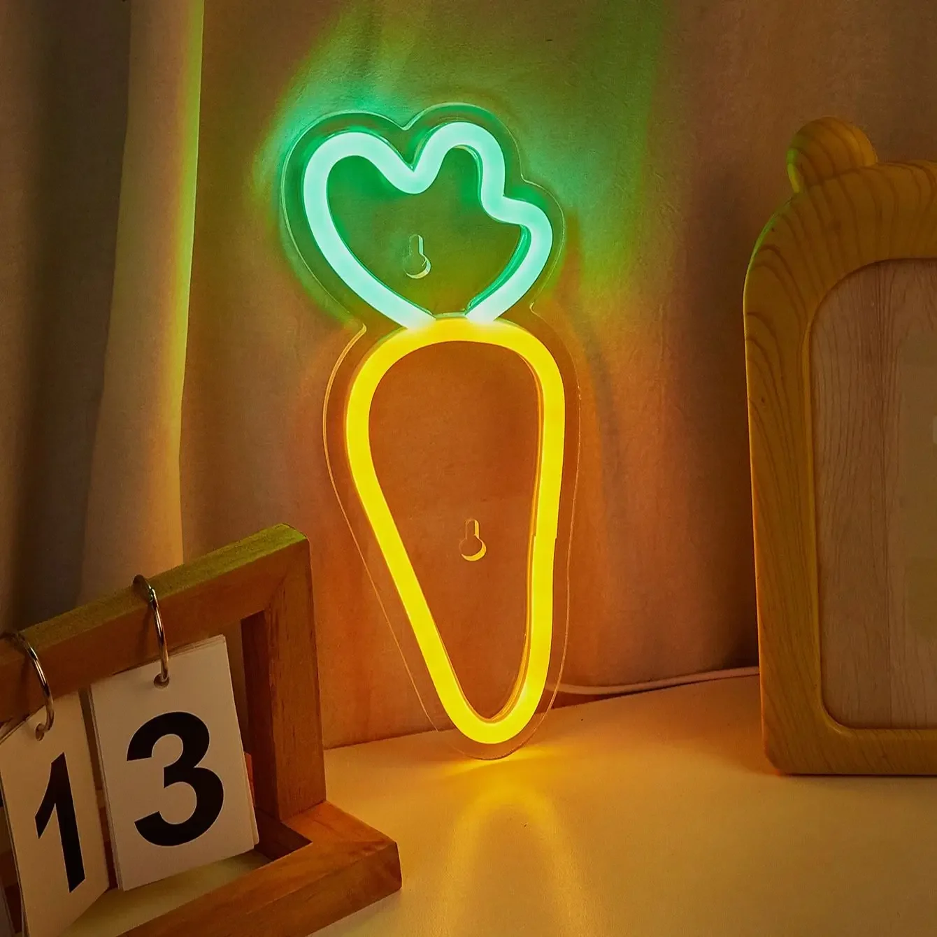 1PC Carrot Shape LED Neon Sign USB Powered For Bedroom Room Wall Decoration Neon Light Signs Suitable For Holiday