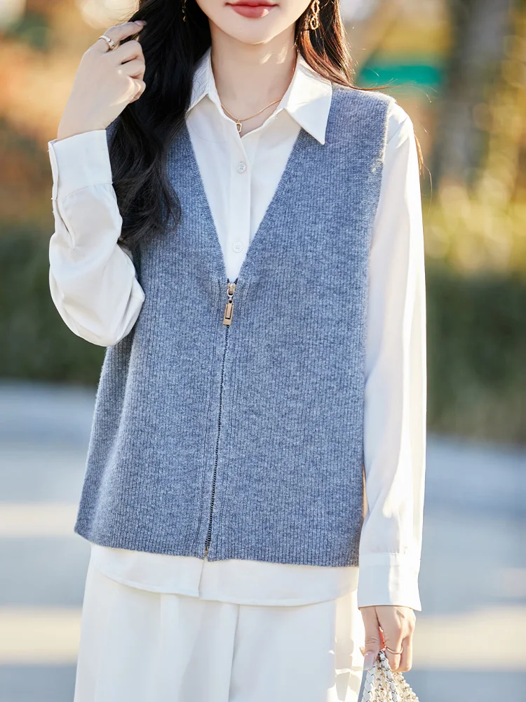 

2025 A High-End And Elegant Woman Wears A 100% Wool Knitted Sweater With A Waistcoat And Zipper ZA670