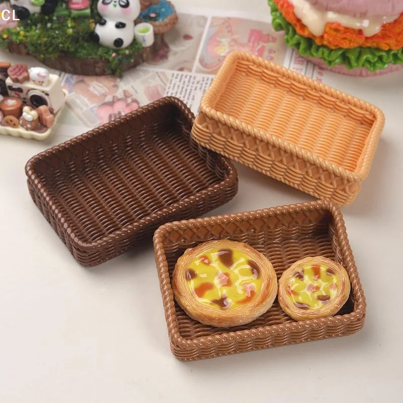 

AttireTroveSimulation Mini 1/6 Scale Miniature Dollhouse Basketwork Bread Baguette Basket Food Model For Doll Accessories Toy