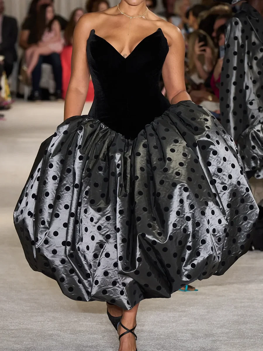 

Классические атласные платья трапециевидной формы с v-образным вырезом без рукавов в горошек Вечерние платья для дня рождения и выпускного вечера по индивидуальному заказу