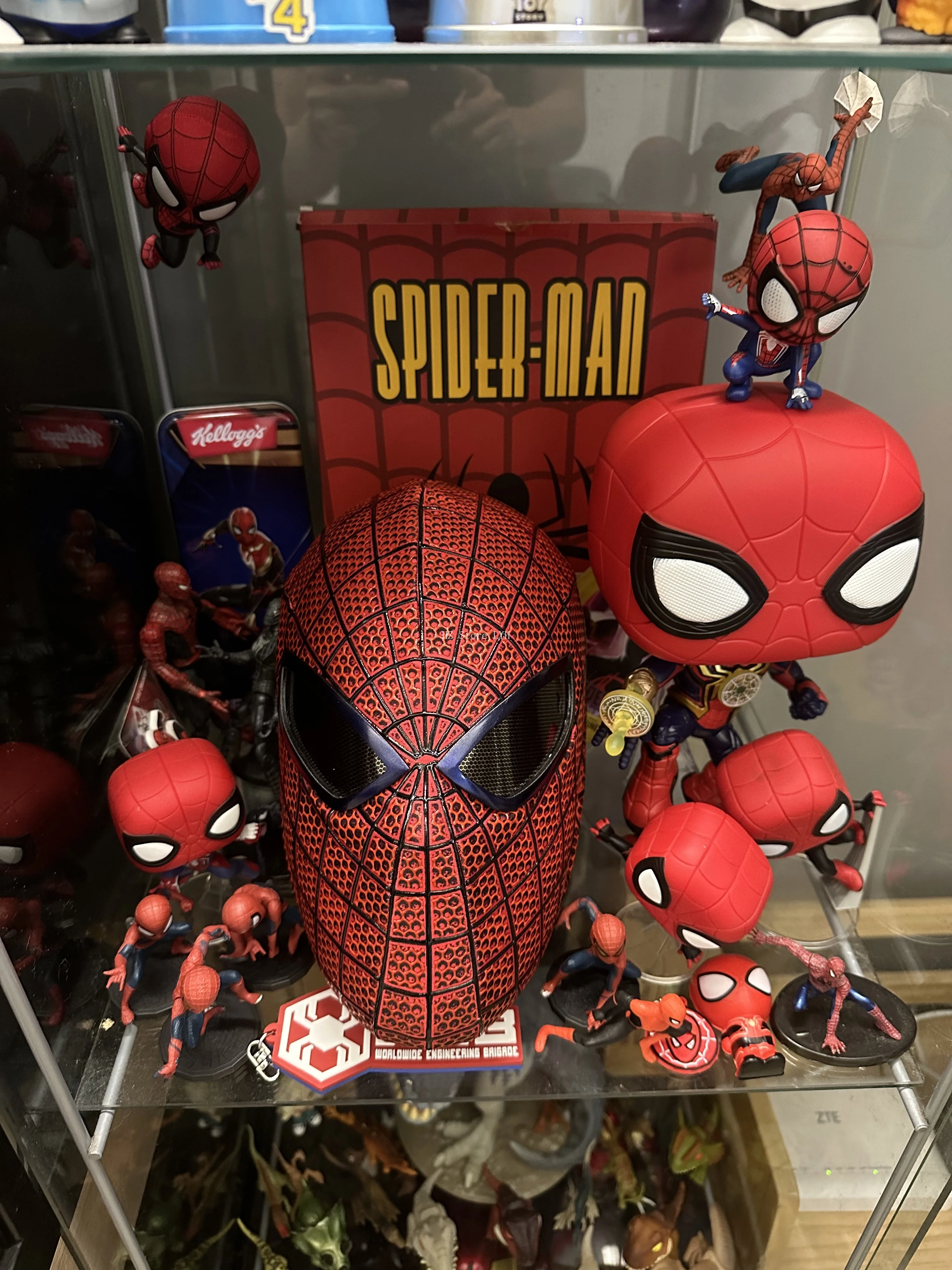 特製アクリルケース　スパイダーマン マスク　1/1 コレクション 61c125WrhIL._UF350,350_QL50_.jpg