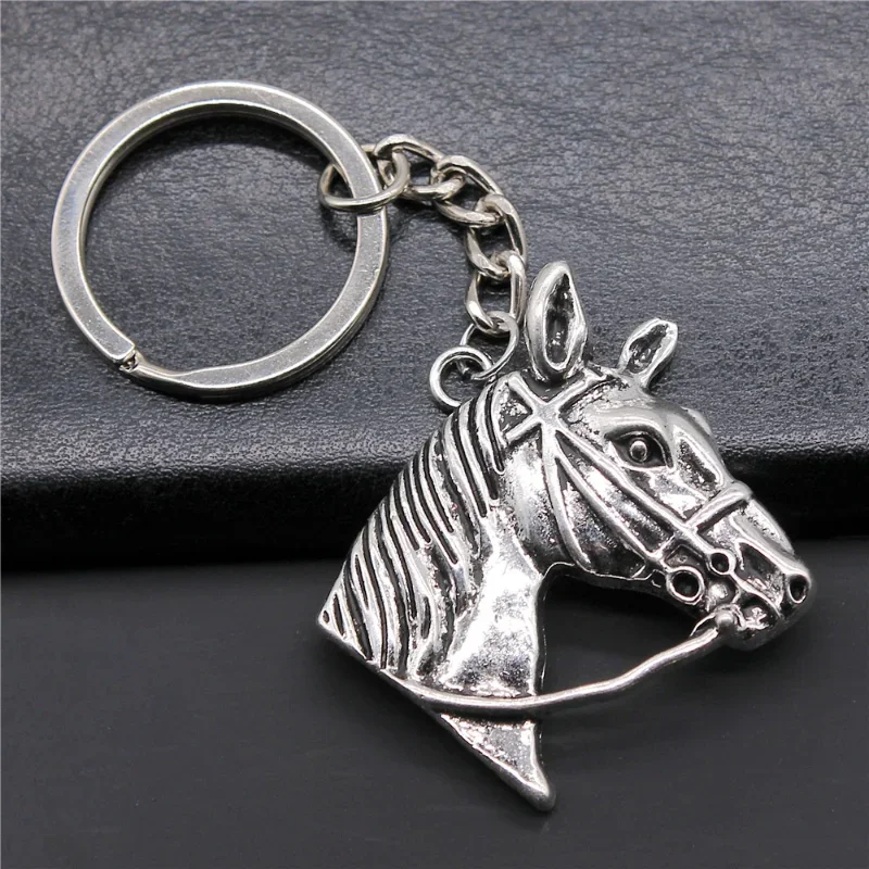 Popular Jewelry Alloy Pendant Keychain Vintage Horse Head Pendant Fashion Gift