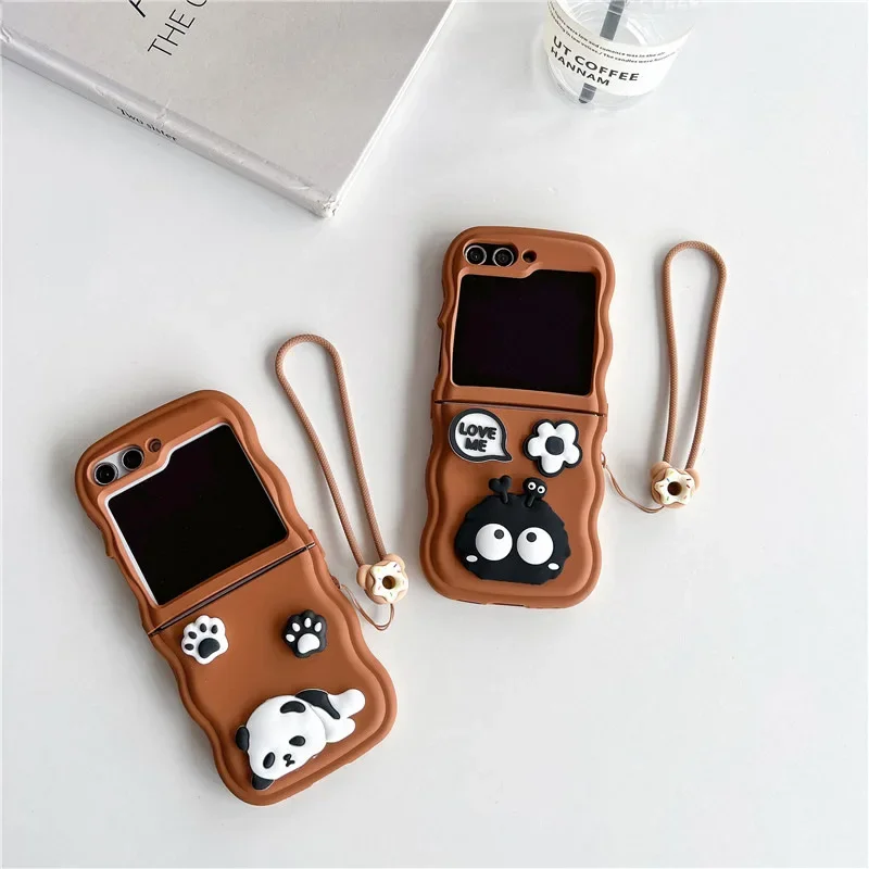 

Cartoon 3D Cute Panda Phone Case for Samsung Galaxy Z Flip 6 5 4 3 Protective Back Cover for ZFlip4 ZFlip5 ZFlip6 Case Shell