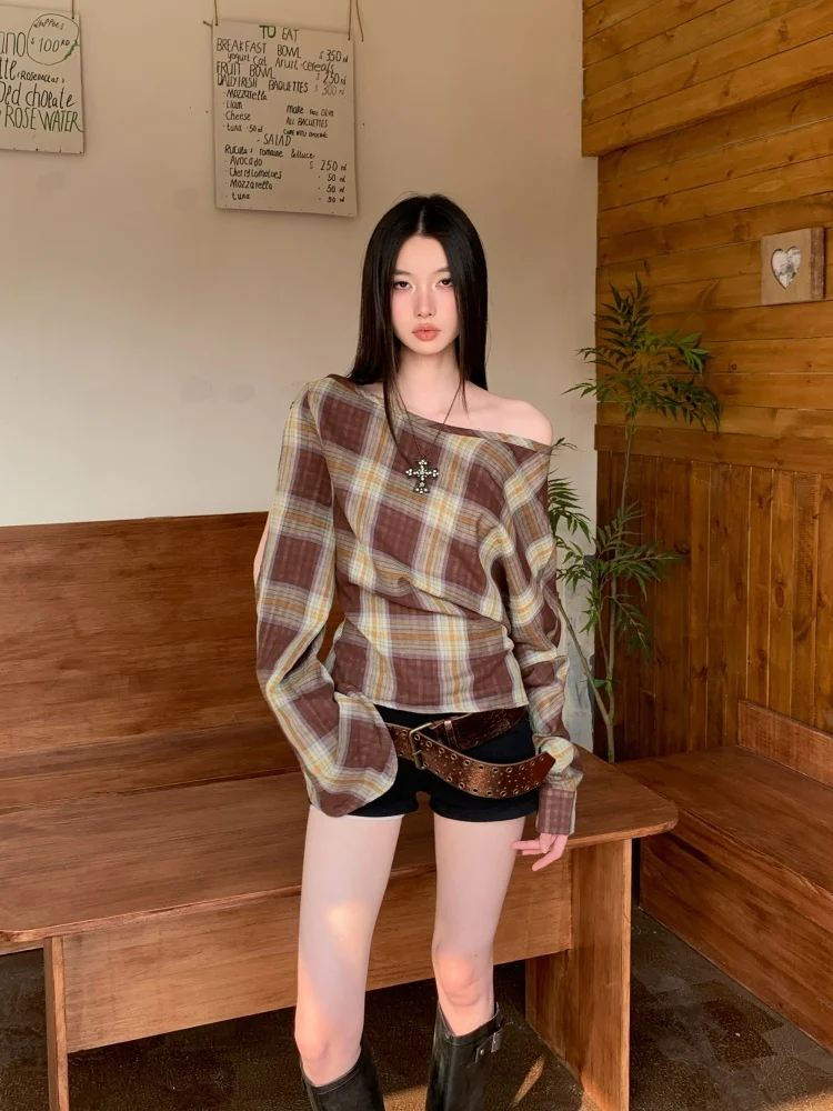 

Женская клетчатая блузка с открытыми плечами и асимметричными рукавами в стиле ретро Y2K, уличная одежда, топы, винтажная клетчатая рубашка, свободная посадка, повседневная модная футболка