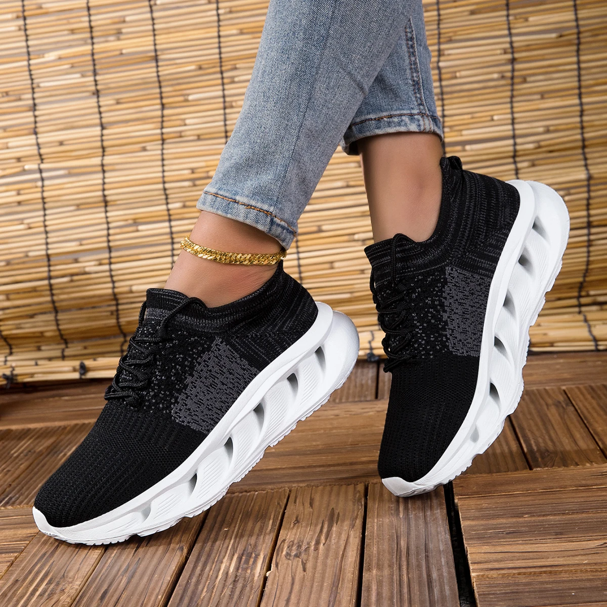 Herren Sneaker aus atmungsaktivem Fly-Knit Netzstoff, Klingen-Sohle für ermüdungsfreies Stehen, vielseitige Freizeitschuhe für den Arbeitsweg – Detail 7