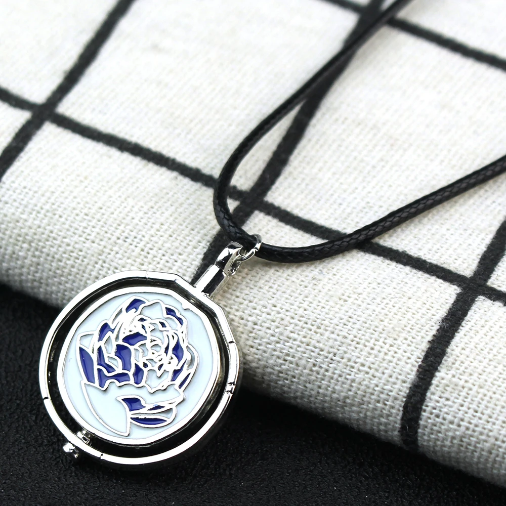 Creativity Anime Game Jinx Blue Rose Rotatable Necklace Anime Game Arcane Pendants Accessories Gifts