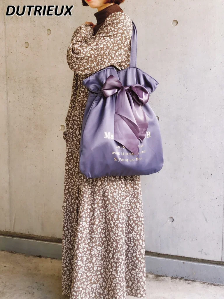 Bolso de mano de estilo japonés para mujer, bolsa de cosméticos de satén con lazo, bolso de hombro de Dios de la belleza, bolsos de maquillaje