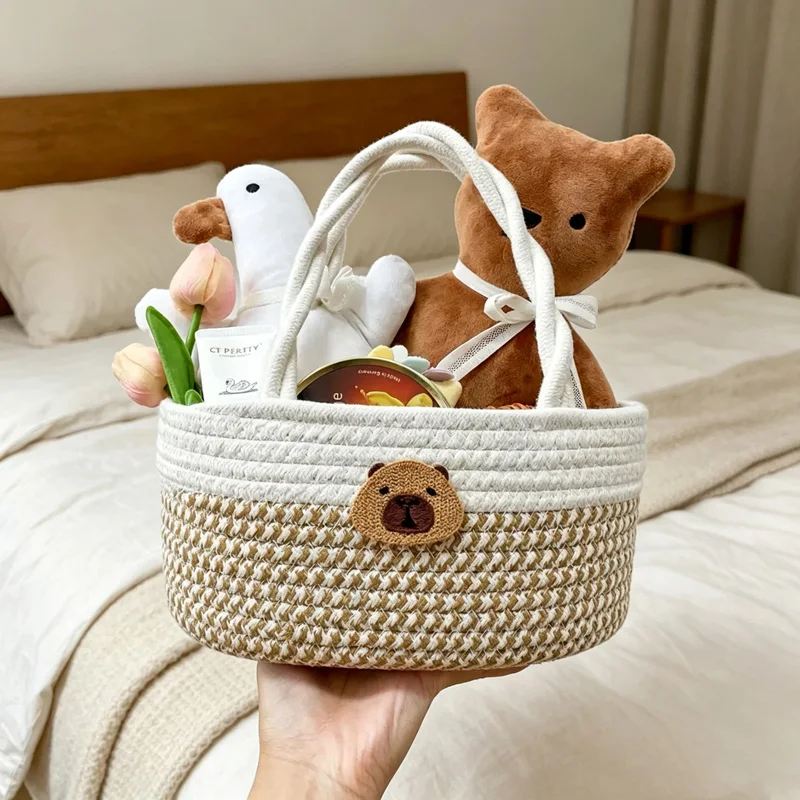 

CLAREGQI Cute Capybara Patch Cotton Rope Woven Hand Basket Portable Handle Storage Basket Multi-scene Gift Basket For Beach Tr