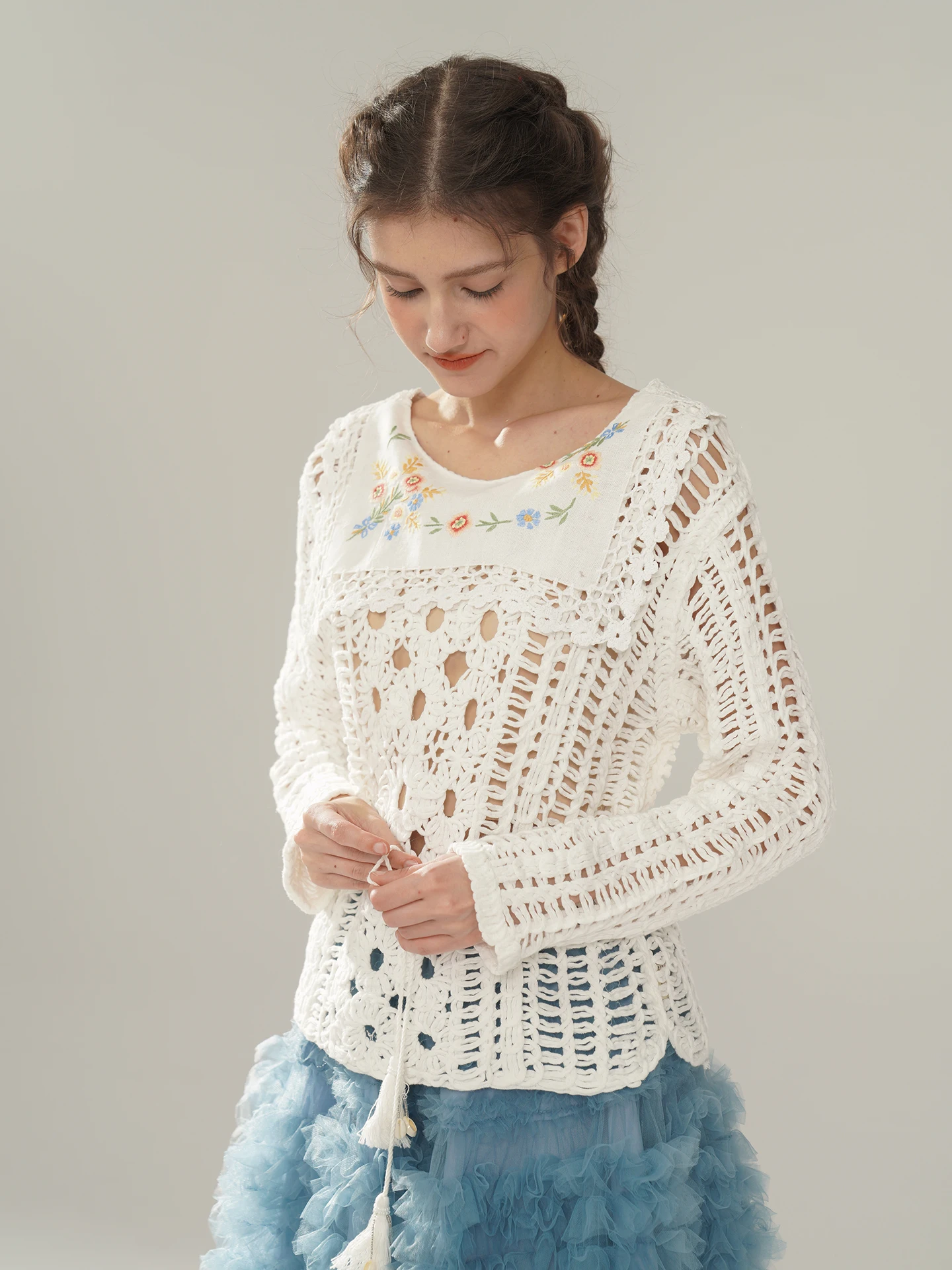 

Face Art Embroidered Hollow out Cotton Top Women's Breathable Floral Pattern Sweet Sle Long Sve round Ne Pullover