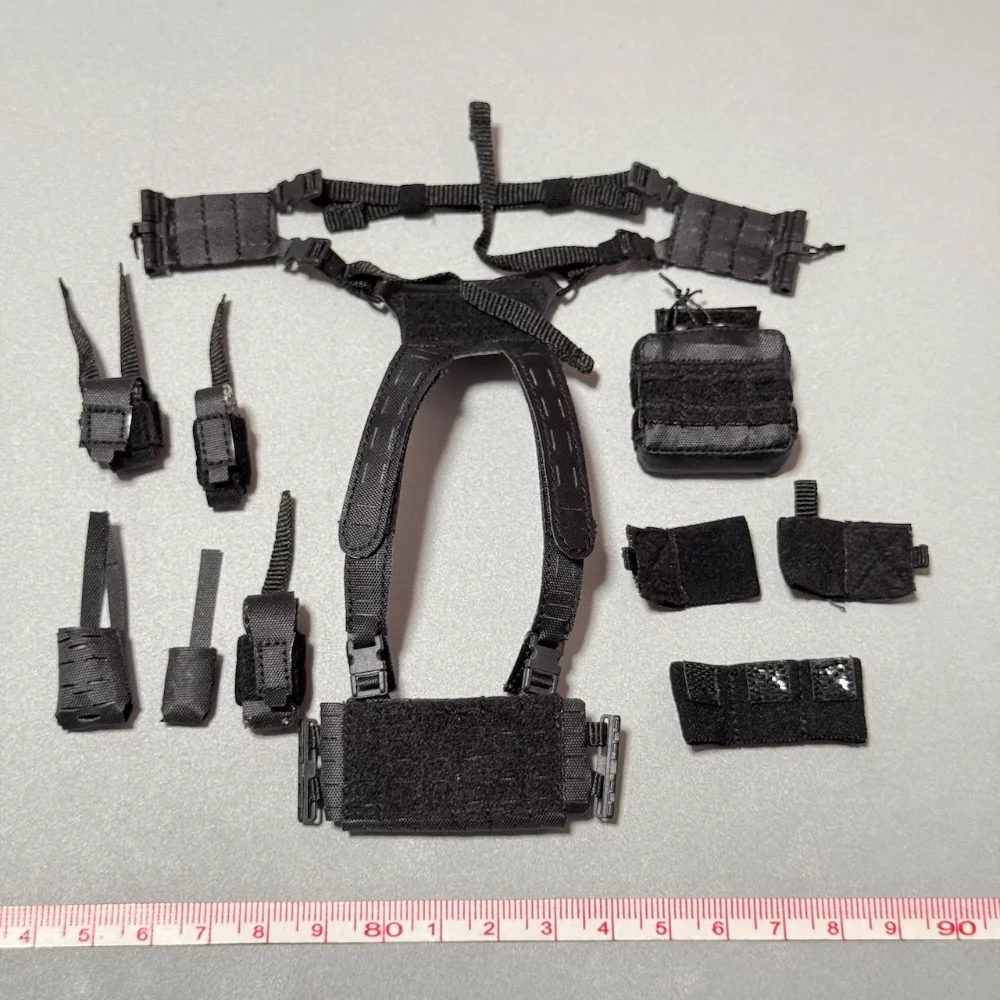 

HRT06MM 1/6 Scale Soldier Chest Hanging Set Model for 12''Hostage Rescue Team