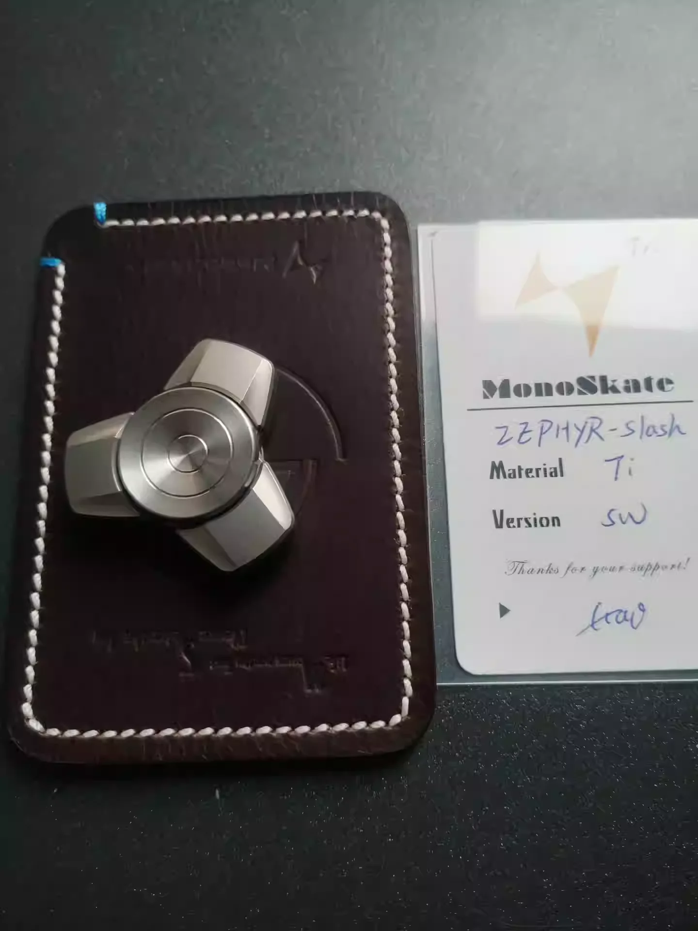 

MonoSkate Zephyr slash Hefeng Fingertip Gyroscope Titanium Wash Knife Pattern Lock