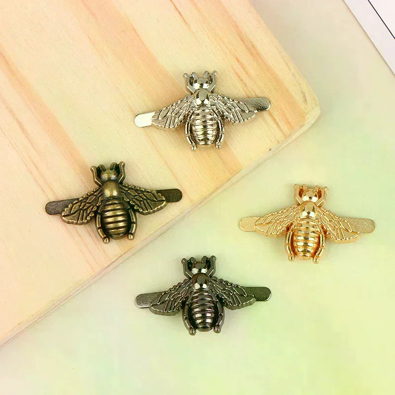 HOT!2pcs Metal Bee Shape Decoration Buckle Bag Clip Clasp Hardware For DIY Leather Craft Bag Handbag Shoe Accessories