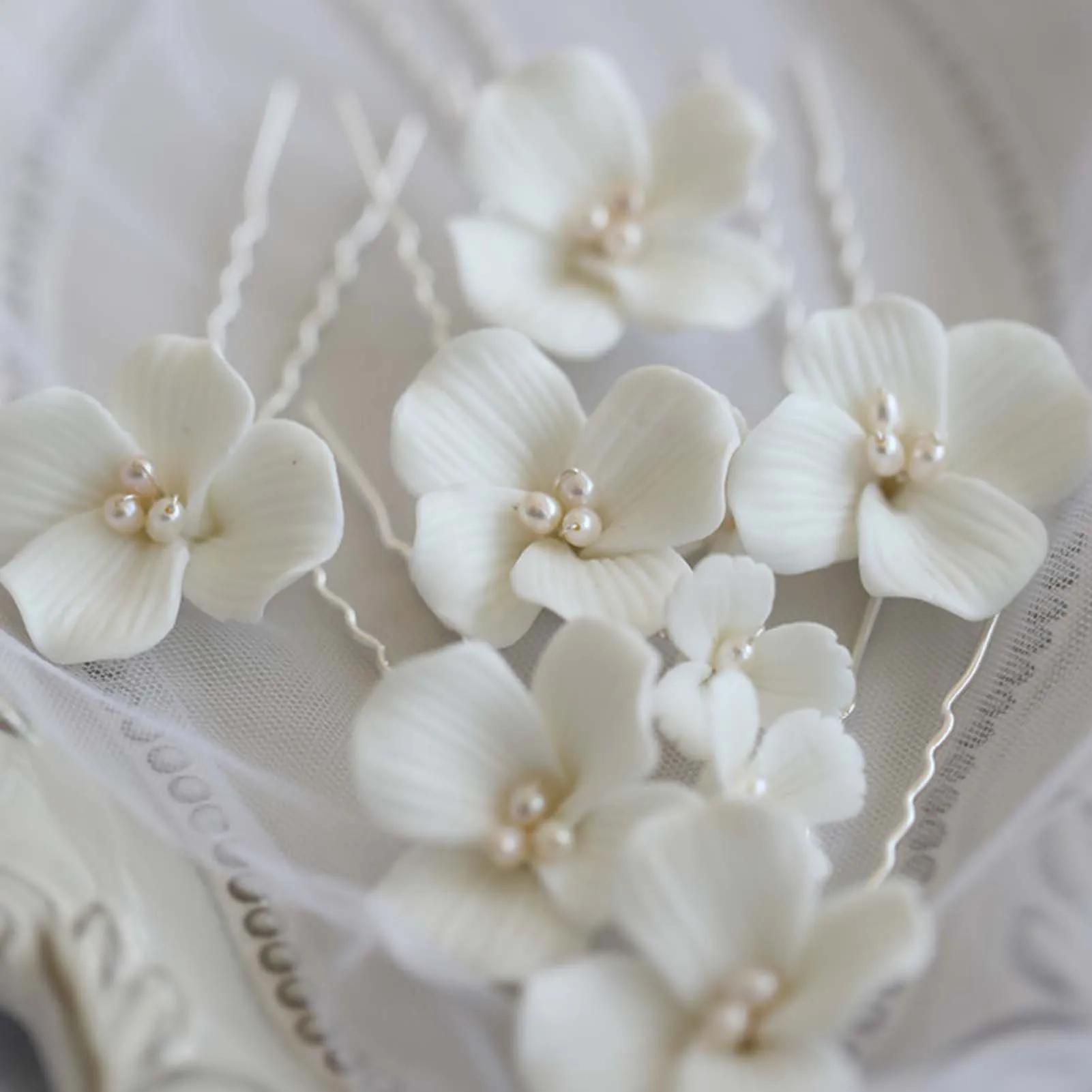 Women Hairpin Floral Hair Combs Pearl Bride Tiaras Hairpin Women Party Wedding Hair Clip Headpieces Bridal Pearl Hair Pins