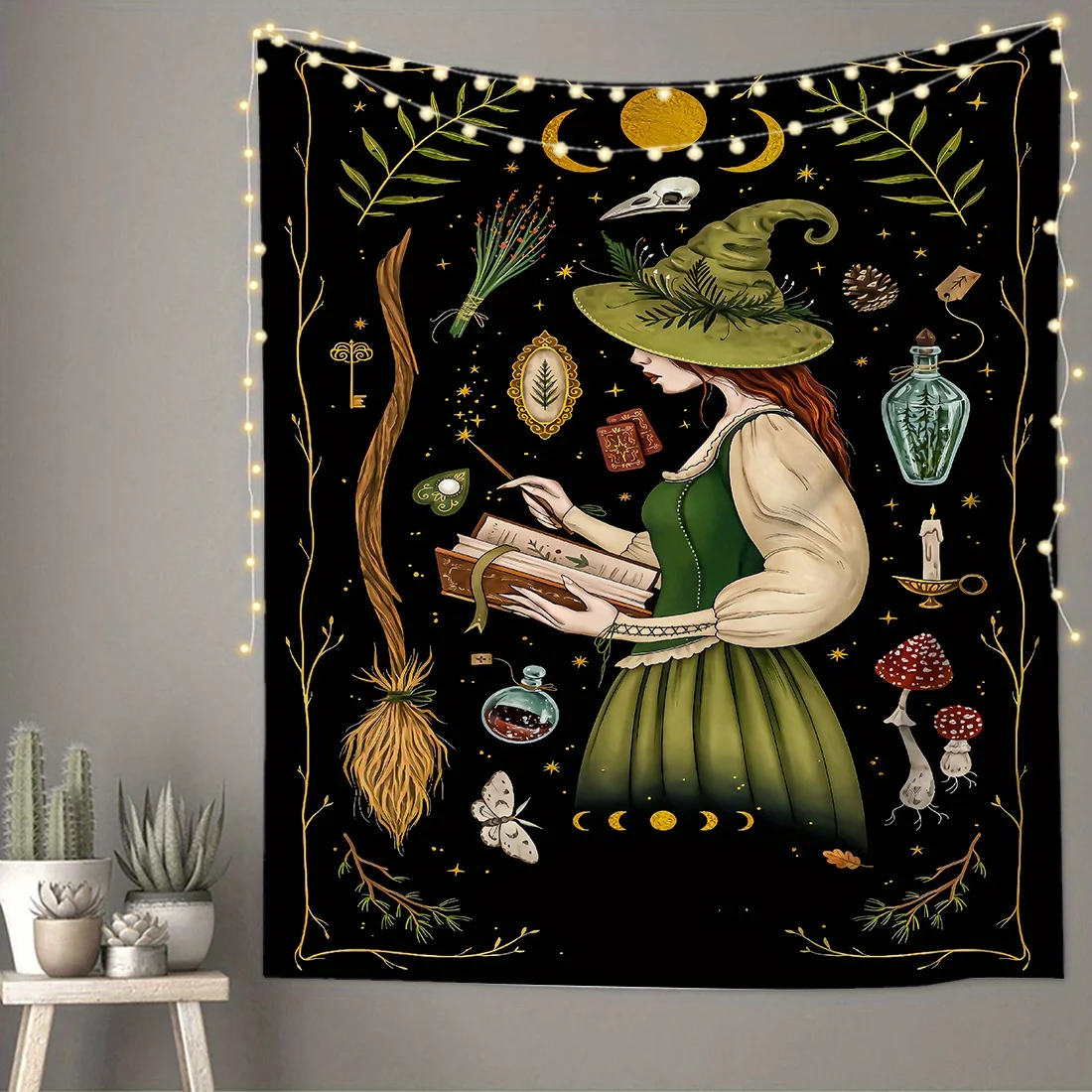 Der Fantasy-Wandteppich von VIKAMA mit Hexen und magischen Symbolen eignet sich für die Wanddekoration im Schlafzimmer und im Wohnzimmer
