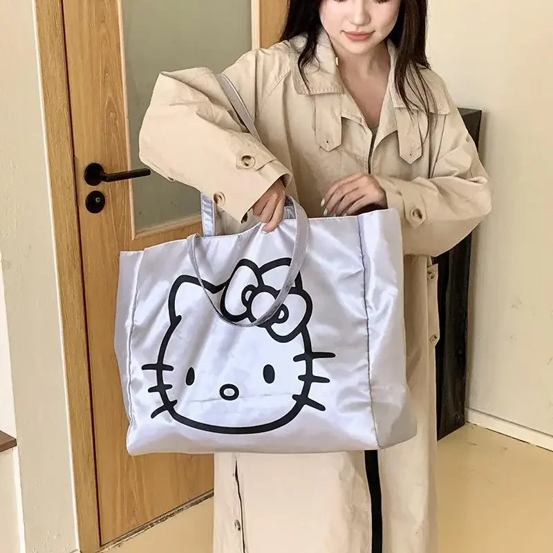 

Сумка на плечо Hello Kitty в стиле аниме Sanrio, большая вместительная женская модная простая сумка для покупок, милая дорожная портативная повседневная сумка для девочек