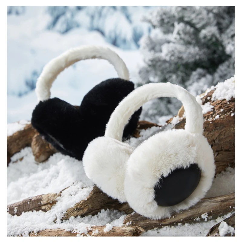 

2025 New Winter Warm Earmuffs Popular Fashion Black White Plush Panda Color Earmuffs Outdoor Warm Ear Protection