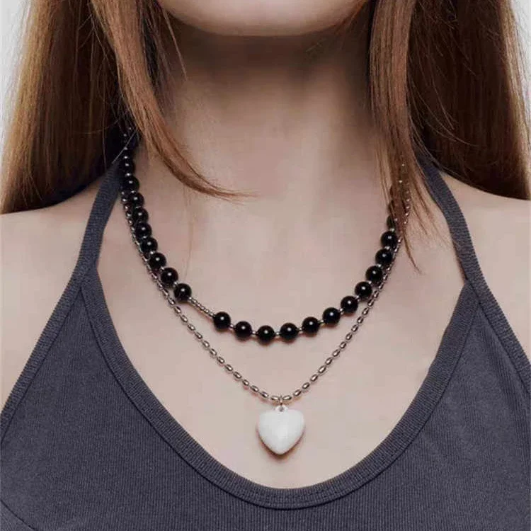 

2025 New Fashion Black White Heart Double Layered Necklace Women Popular Delicate Jewelry Accessories Trend