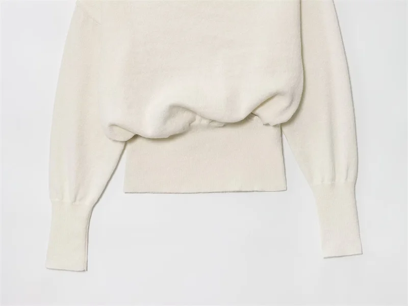 Omen's Top Nouveau pour l'automne 2025 Blanc à manches longues Style européen et américain Une épaule Tricot ample Sexy Mode Décontracté Personnel