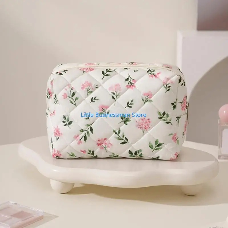 Quilted Makeup Toiletry Bag for Cosmetic Items, Packing and Organization M76A